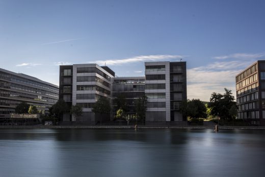 Hintergrundbild Bürohaus im Innenhafen
