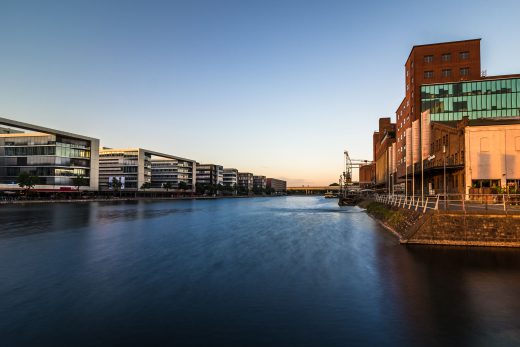 Hintergrundbild Sommerabend Duisburger Innenhafen HDR