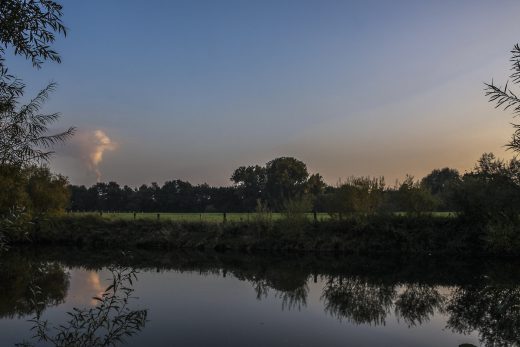 Hintergrundbild Dämmerung an der Lippe