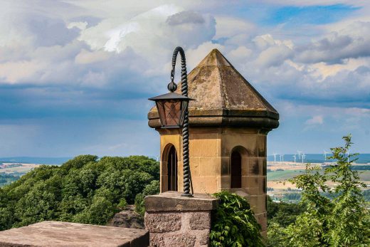 Hintergrundbild Türmchen mit Laterne