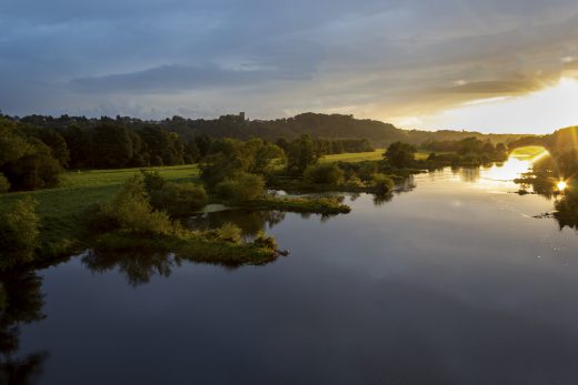 Hintergrundbild - Abends an der Ruhr