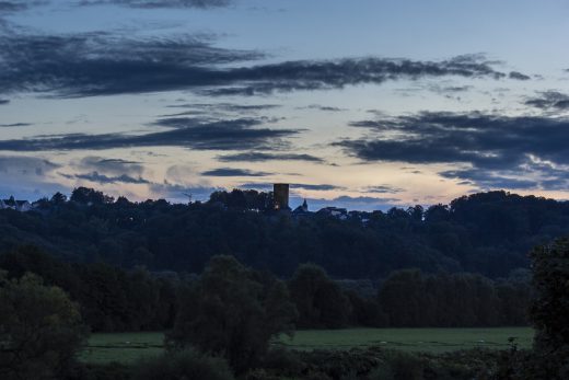 Hintergrundbild - Blick auf Burg Blankenstein