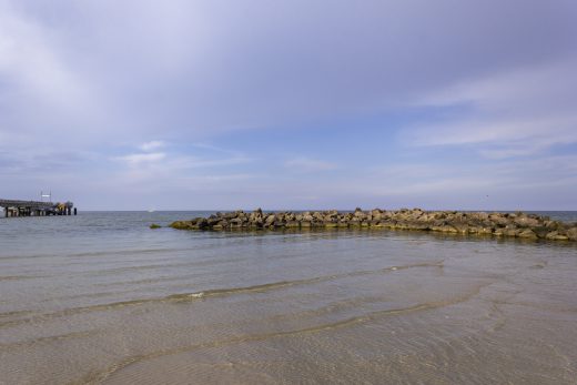 Hintergrundbild - Buhne am Schönberger Strand