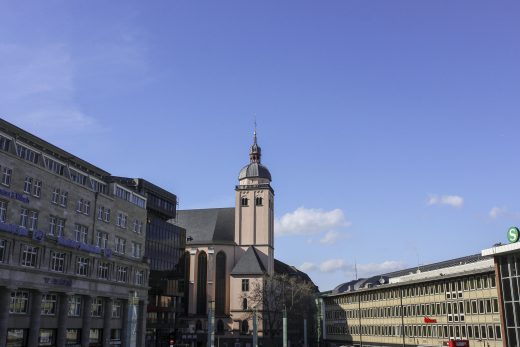 Hintergrundbild - Sankt Mariä Himmelfahrt