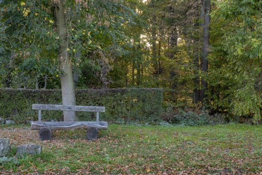 Hintergrundbild - Sitzbank zum Ausruhen