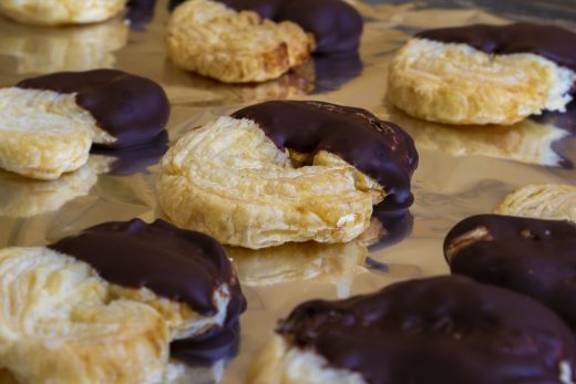 Hintergrundbild - Schoko Schweineöhrchen