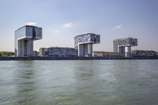 Hintergrundbilder - Die drei Kranhäuser