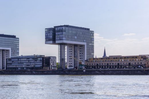 Hintergrundbilder - Kranhaus I im Rheinauhafen