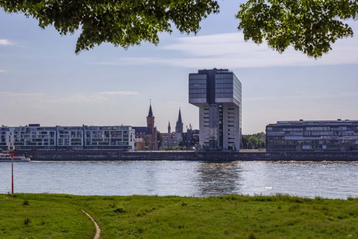 Hintergrundbilder - Kranhaus Süd mit Hafenamt