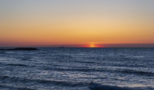 Hintergrundbild Sonnenuntergang über der Ostsee