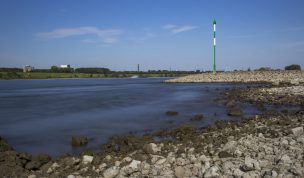 Hintergrundbild Rheinufer bei Duisburg