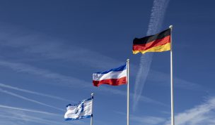 Hintergrundbild Flaggen im Wind