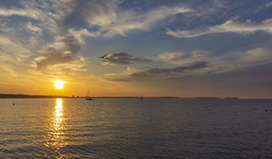 Hintergrundbild - Sonnenuntergang mit tollen Wolken