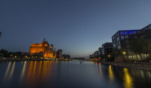 Hintergrundbild Blaue Stunde Duisburger Innenhafen