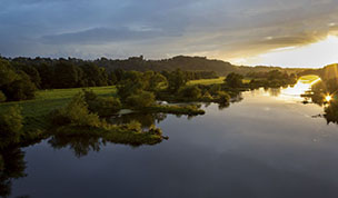 Hintergrundbild - Abends an der Ruhr