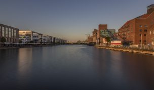 Hintergrundbild Innenhafen im Sommer