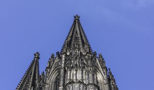 Hintergrundbild - Spitzen Kölner Dom