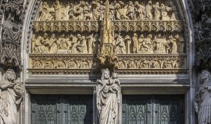 Hintergrundbild - Westportal Kölner Dom