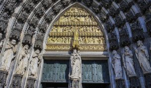 Hintergrundbild - Kölner Dom Westportal