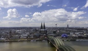 Hintergrundbild - Blick auf Köln