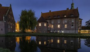 Hintergrundbild - Schloss Raesfeld Seitenansicht