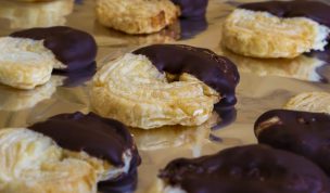 Hintergrundbild - Schoko Schweineöhrchen