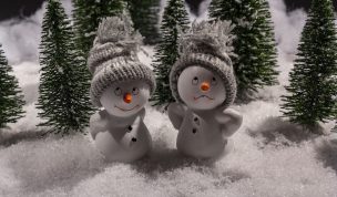 Hintergrundbild - Weihnachten Zwei Schneemänner