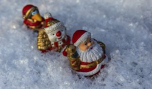 Hintergrundbild - Weihnachten Wanderung im Schnee